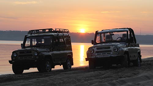      UAZ    - UAZ