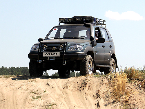 SUV   : Chevrolet Niva     - Chevrolet