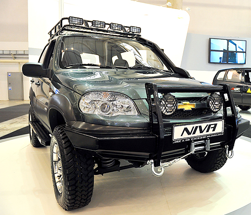 Chevrolet Niva    30 000 . - Chevrolet