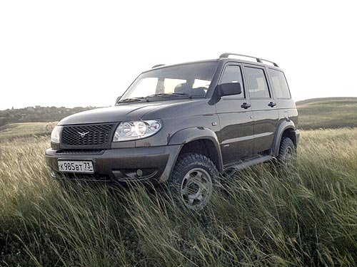  UAZ Patriot:  10 