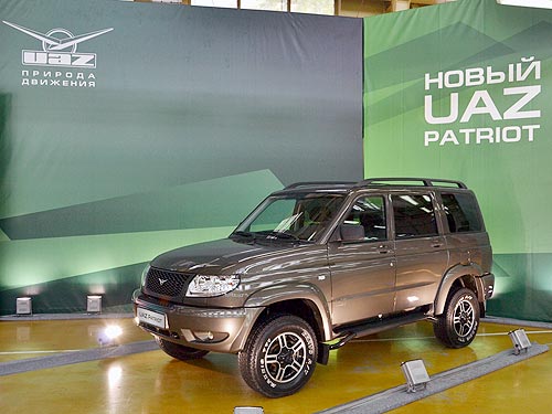  UAZ Patriot:  10 