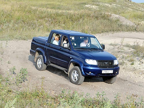  UAZ Patriot:  10 