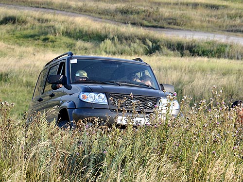  UAZ Patriot:  10 