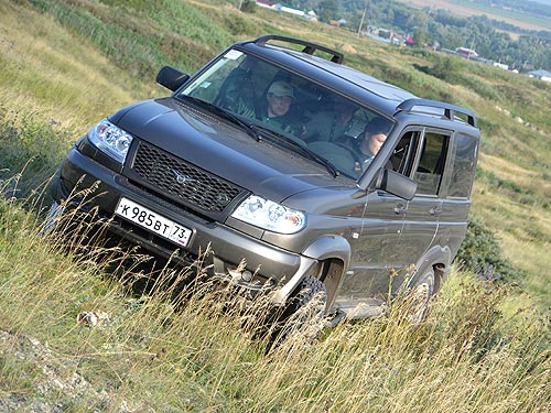  UAZ Patriot:  10 