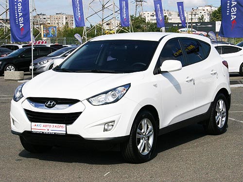 -  Hyundai Tucson      35 000 . - Hyundai