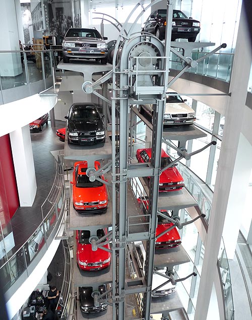 Музей Audi: роскошь, скорость и экономичность