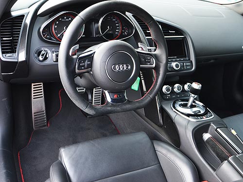 -  Audi R8:    