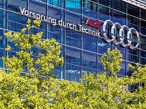 Audi       