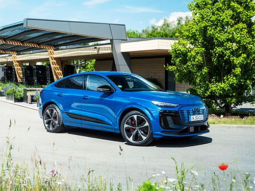 Audi Q6 Sportback e-tron       - Audi