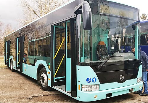 «Черниговский автозавод» завершает разработку электробуса с динамической подзарядкой и городского автобуса Евро-6 - Эталон