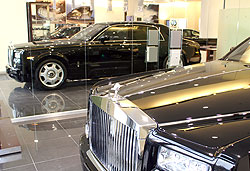      Rolls-Royce    - Rolls-Royce