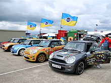  MINI United 2012  30 .  MINI