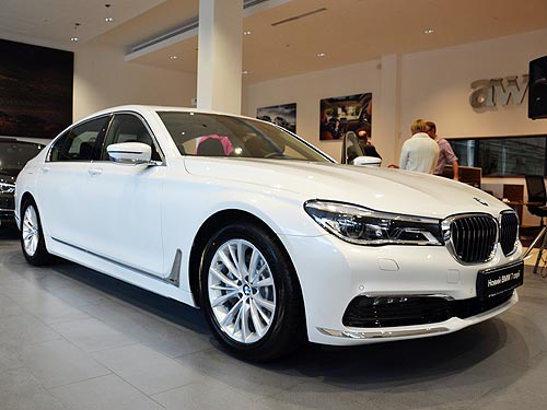 Управление роскошью. Новая BMW 7-й серии уже в Украине