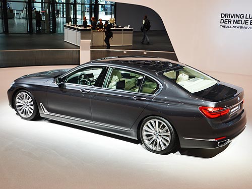 Управление роскошью. Новая BMW 7-й серии уже в Украине