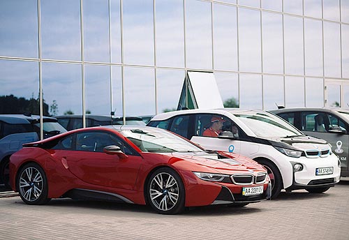     5   BMW i8 - BMW