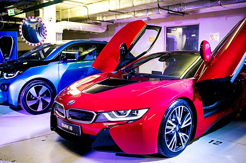 BMW     BMW i3    BMW i8 - BMW