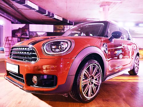  MINI Countryman:    - MINI