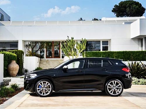   BMW    