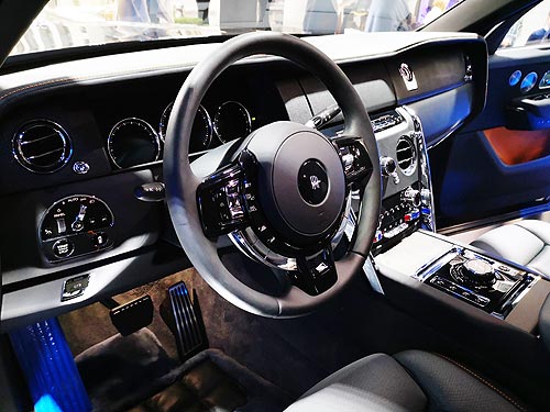          Rolls-Royce Cullinan - Rolls-Royce