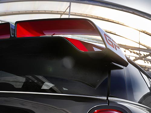  MINI John Cooper Works GP        300 ..