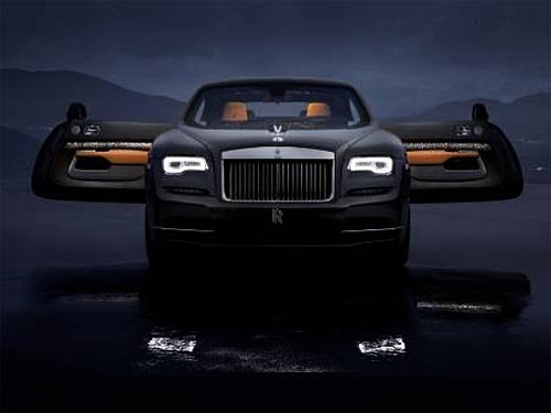     Rolls-Royce 2018 .  - Rolls-Royce