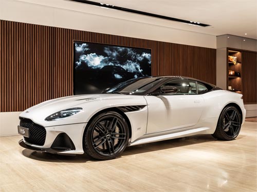       Aston Martin - Aston Martin