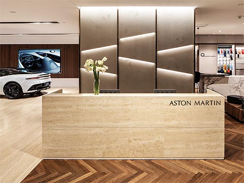       Aston Martin - Aston Martin