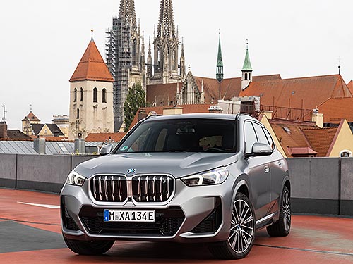 BMW представляє новий BMW X1 і перший в історії BMW iX1 - BMW