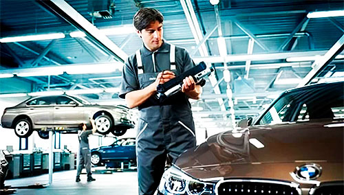Для автомобілів BMW старше 4-х років діє вигідна пропозиція технічного обслуговування - BMW