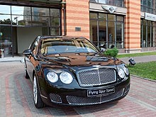    Bentley:  Bentley Flying Spur    - Bentley