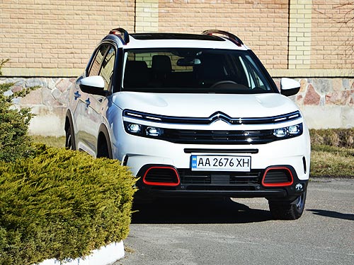  .    Citroen C5 Aircross - Citroen