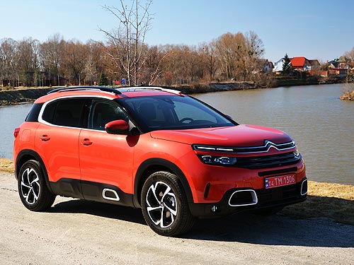  .    Citroen C5 Aircross - Citroen