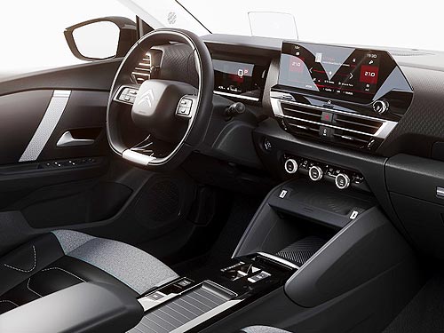 Citroen C4 визнано «Кращим легковим автомобілем 2022 року» в Україні - Citroen