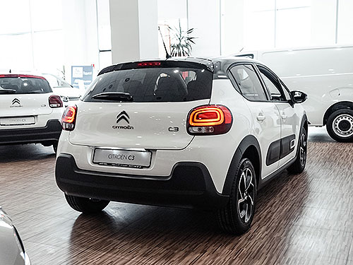  CITROEN C3      640 000 . - CITROEN