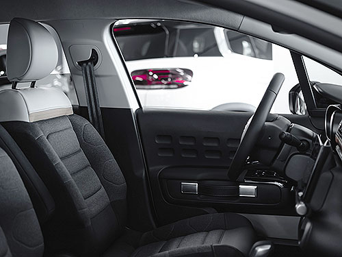  CITROEN C3      640 000 . - CITROEN