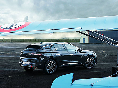 DS Automobiles         - - DS
