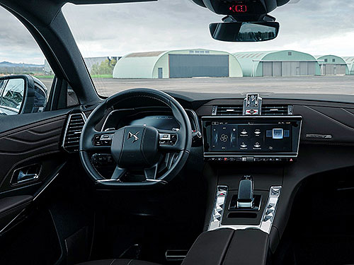 DS Automobiles         - - DS