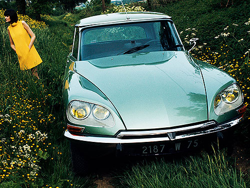 DS Automobiles  70-    DS - DS