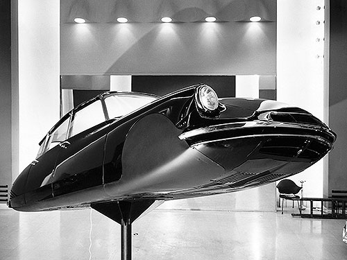 DS Automobiles  70-    DS - DS