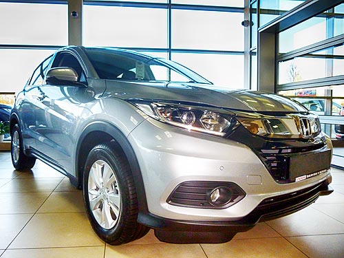   Honda HR-V    - Honda