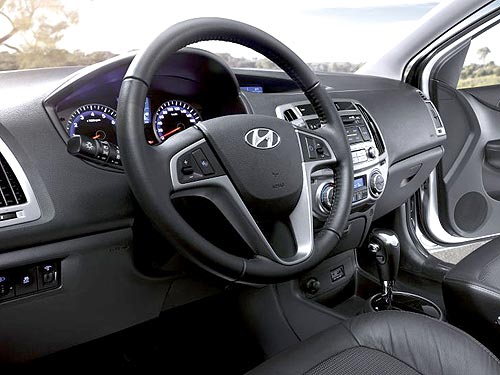  :     Hyundai i20 - Hyundai
