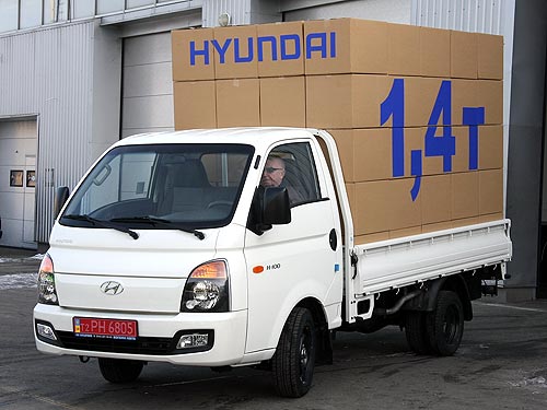 Трудяга-горожанин. В Украину начались поставки компактных грузовичков Hyundai H100 - Hyundai
