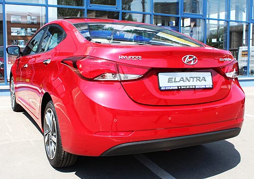 Рестайлинговая Hyundai Elantra уже доступна в автоцентре Hyundai на Подоле - Hyundai
