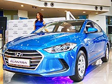 Hyundai Elantra       /