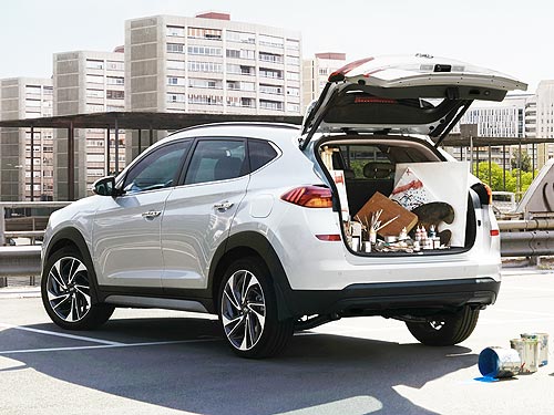     Hyundai Tucson     - Hyundai