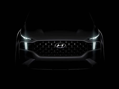    Hyundai Santa Fe.  