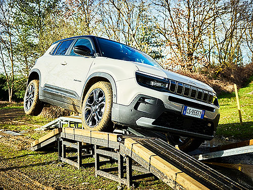       Jeep Avenger  - Jeep
