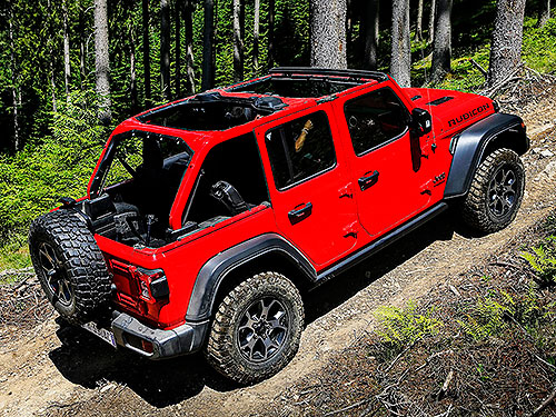 Jeep Wrangler    - Jeep