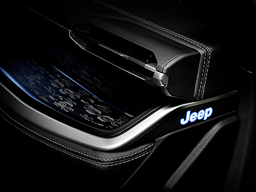    Jeep Compass.   - Jeep