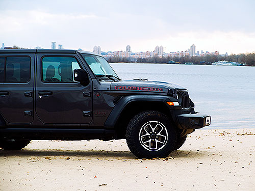     Jeep Wrangler 2025   - Jeep